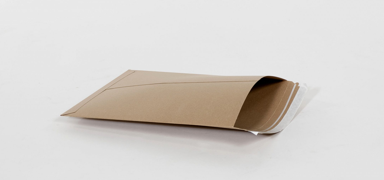 Kraft Self-Seal Stayflats Plus® Mailers