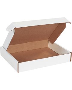 White Deluxe Literature Mailers - 12 1/8 x 9 1/4 x 2" - 50 Bundle/Case